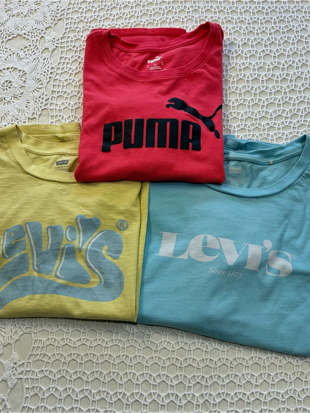 Set of 3 Vintage Tshirts Levi's PUMA Ladies Size 1X Pink Yellow Blue